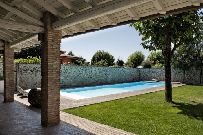 Casa in Campagna e pavimento in resina