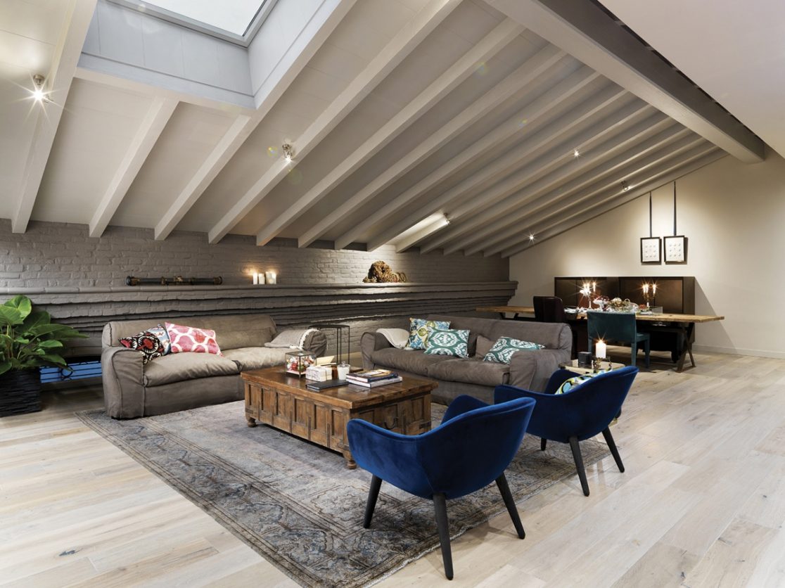 Mansarda con parquet