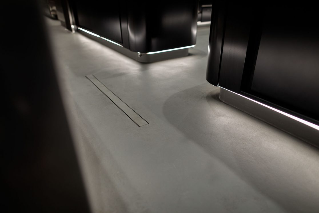 Pavimentazione in resina in cucina ristorante stellato